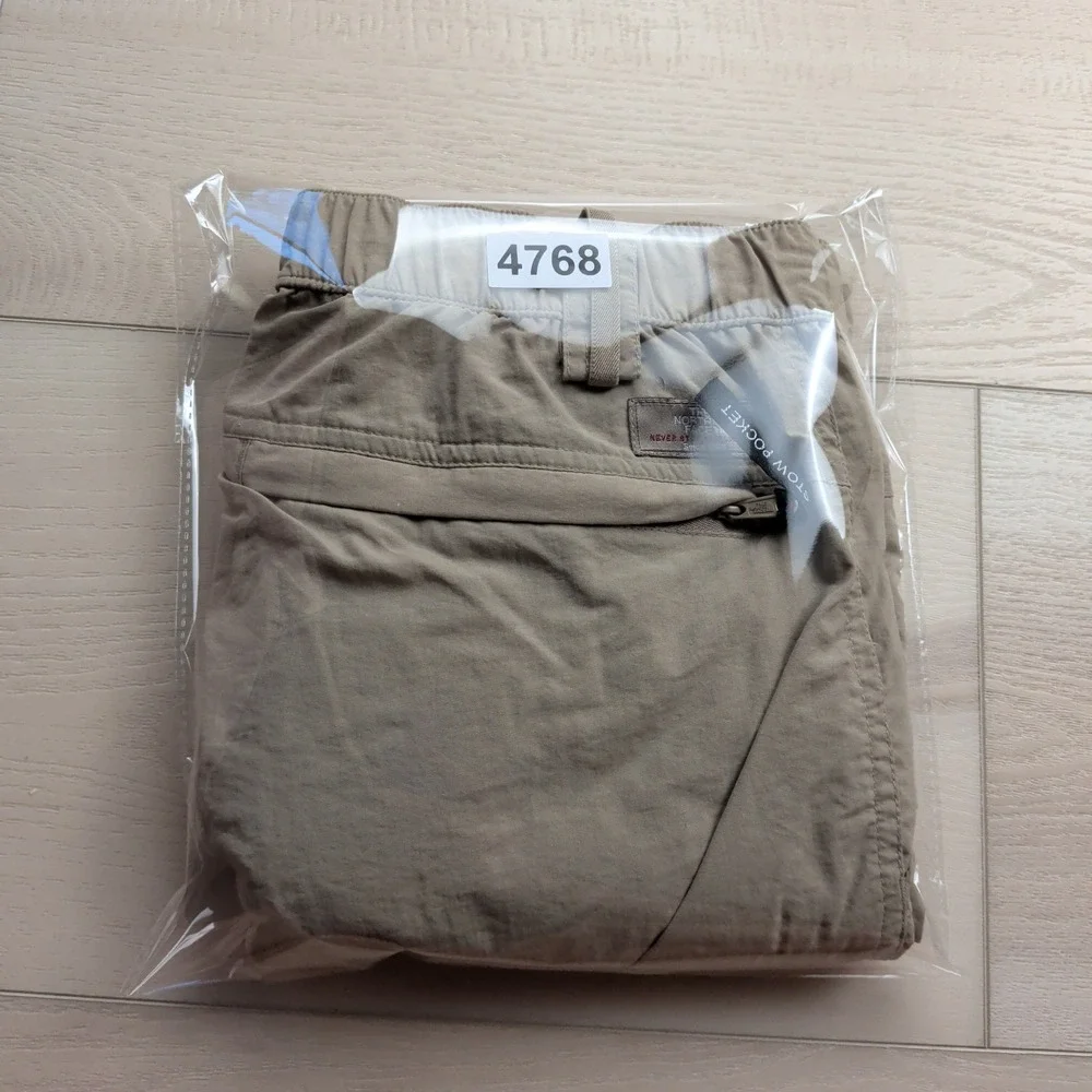 The North Face Cargo Shorts Mens Small Khaki Tan Nylon Hiking Outdoors READ